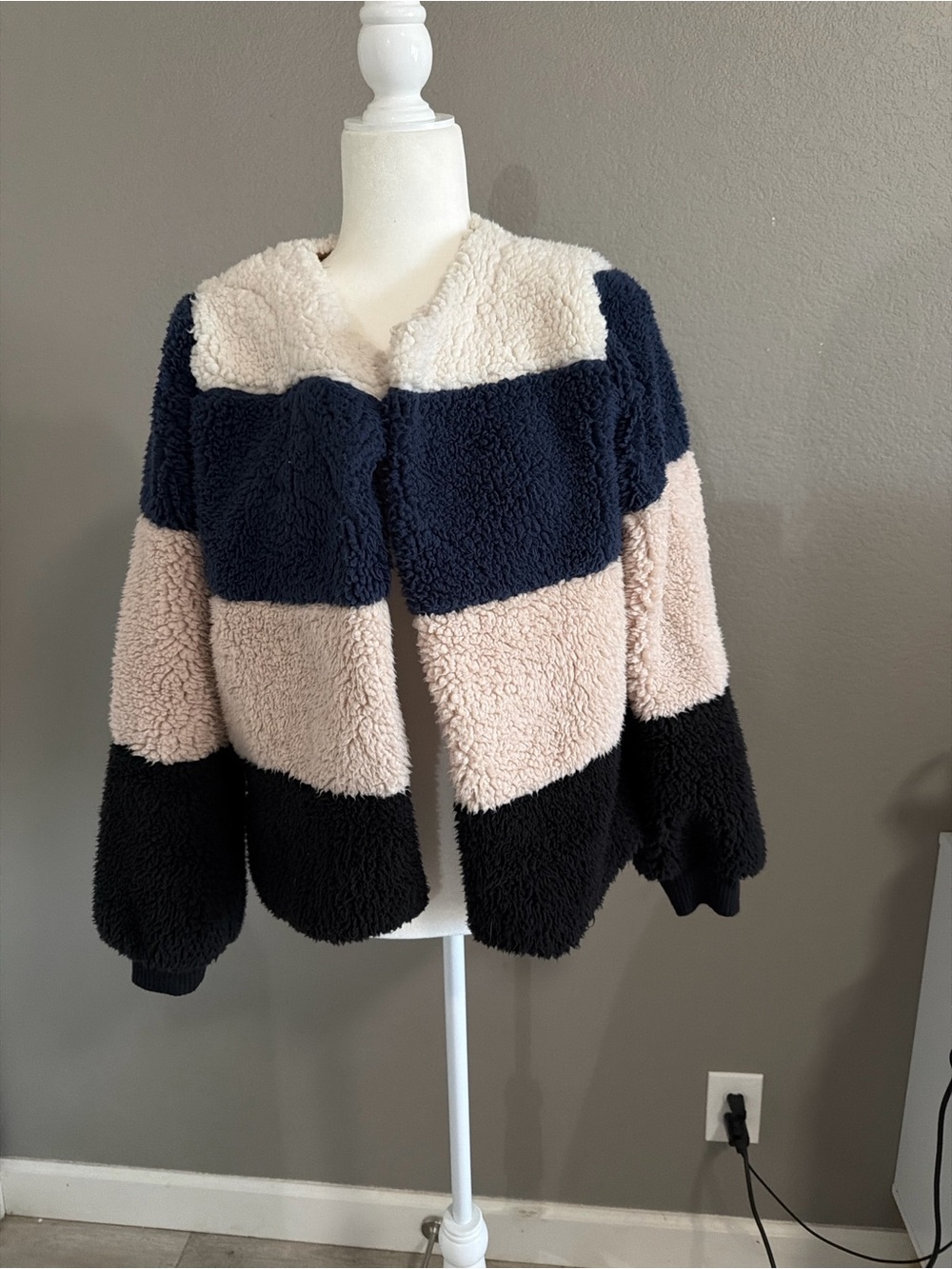 Colorblock Sherpa Bomber Jacket in Navy, Cream & Black